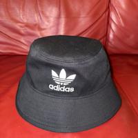 Cappello adidas nuovo con cartellino