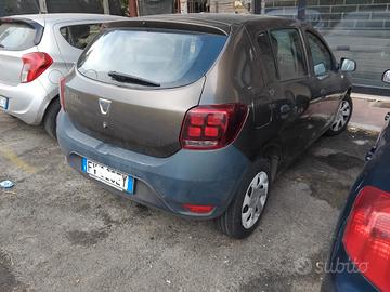 Dacia Sandero motore rotto 20219
