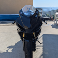 Suzuki GSX-R 750 pronto pista