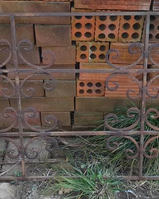 inferriata in ferro vintage per arredamento 