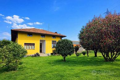 Villa di 150 m² con 4 locali a Biella