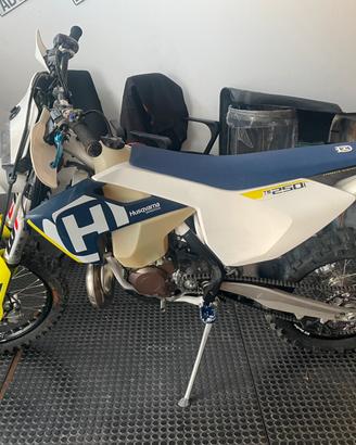 HUSQVARNA te 250 i tpi 45 ore !!!