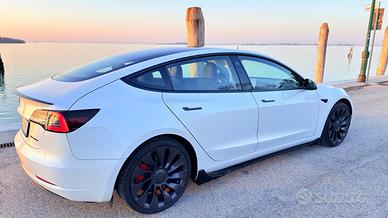 TESLA MODEL 3 PERFORMANCE COME NUOVA