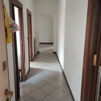 Trilocale in centro a Lavena Ponte Tresa