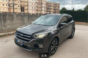 FORD KUGA MODELLO STLINE DEL 2017 1.5 TDCI 120CV