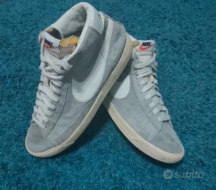 Scarpe Nike Blazer Mid 77 colore grigio numero 43