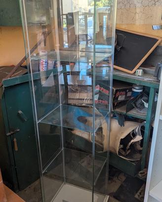 Vetrina IKEA DETOLF in vetro 4 ripiani