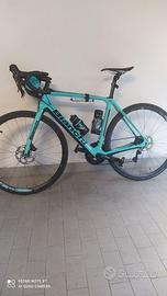 Bici da corsa Bianchi Infinito 2019 CV Disc