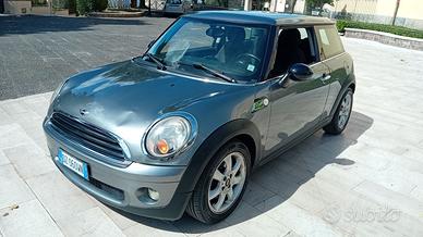 Mini cooper (R56) 1.4 75cv restyling