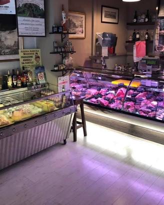 Attività di macelleria storica in centro
