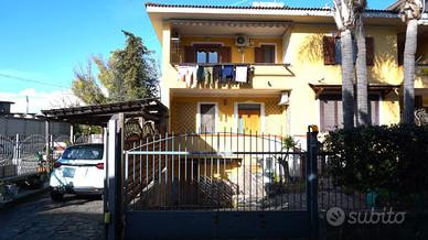 CASA SEMINDIPENDENTE A BATTIPAGLIA