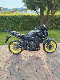 YAMAHA MT 07  35 kw ( LEGGERE BENE )