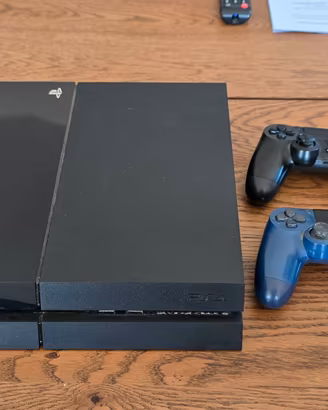ps4 con due controller