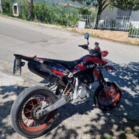 Husqvarna sm 125 4 tempi motard