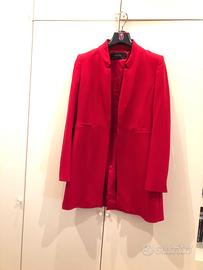 Elegante giacca rossa da donna per mezzi tempi