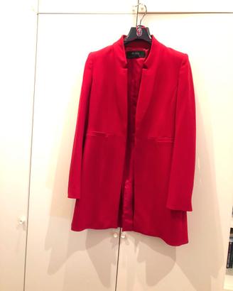 Elegante giacca rossa da donna per mezzi tempi