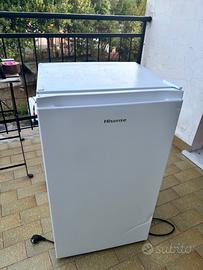 Hisense RR121D4AWE - Frigorifero Monoporta con cas
