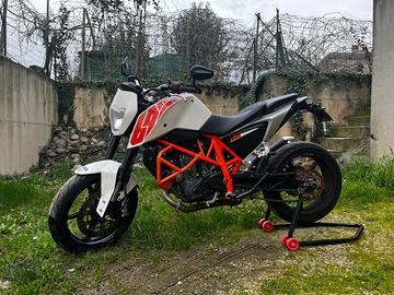 KTM Duke 690 ABS – A2