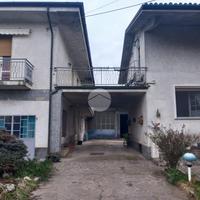 BIFAMILIARE A MONTICELLI PAVESE