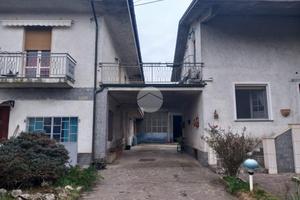 BIFAMILIARE A MONTICELLI PAVESE