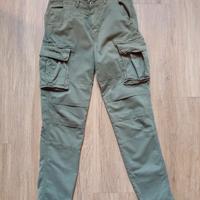 Pantaloni cargo verde oliva da uomo . Scout. T-S. 