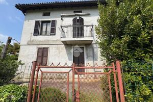 4 LOCALI A ALMÈ