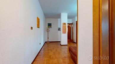 Carbonazzi. Quadrilocale con doppio servizio