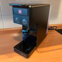 ILLY Iperespresso nera Y3.3 design Piero Lissoni