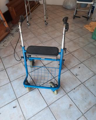 Deambulatore ,comoda,girello