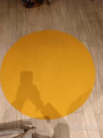 tappeto giallo 
