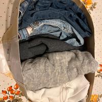 Lotto di vestiti. Ben 6 capi in stato perfetto.