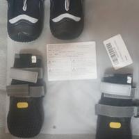 scarpette antiscivolo impermeabili per cani. 