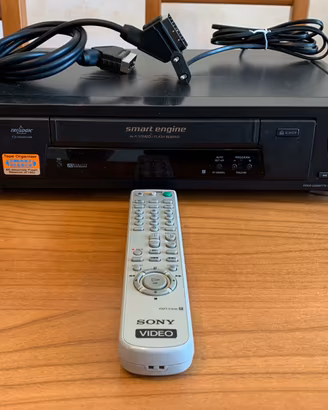 Videoregistratore VHS Hi-Fi Sony SLV-SE700D2
