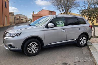 Mitsubishi Outlander 2.2 DI-D Diesel 4WD