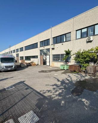 Immobile di 780 m² a Anzola dell'Emilia