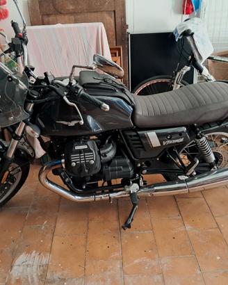 Moto guzzi v7iii special