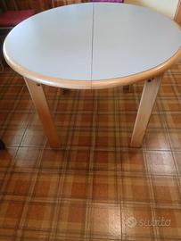 tavolo rotondo 