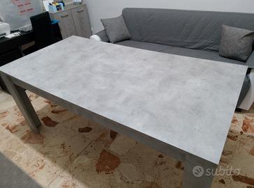 Nuovissimo TAVOLO ALLUNGABILE colore cemento