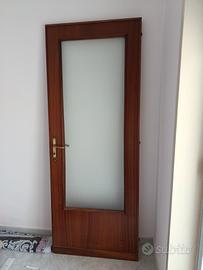 Porta legno e vetro 