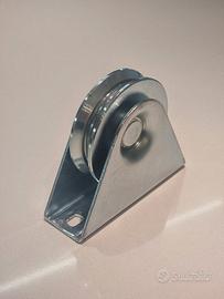 Puleggia / ruota in acciaio zincato con staffa