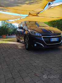 Peugeot 208benzina 2017