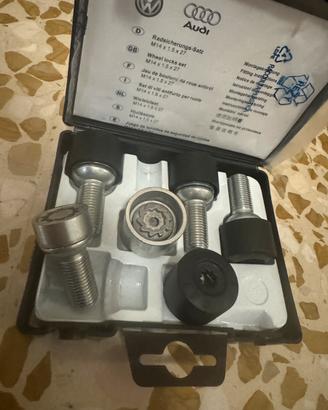 Set di 4 bulloni + antifurto