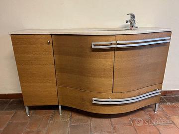 MOBILE BAGNO