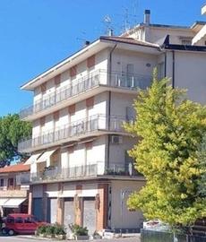 LORETO 4 LOCALI 100mq con studio indipendente e ga