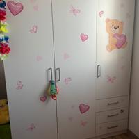 Armadio e lettino bimba