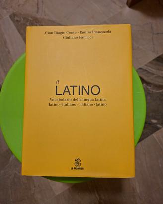 Dizionario Latino -COME NUOVO-
