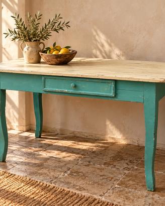 Tavolo vintage azzurro con cassetto e gambe curve
