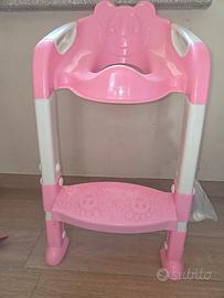 Riduttore wc con scaletta per bambina