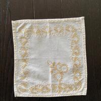 Centrino vintage rettangolare in lino bianco