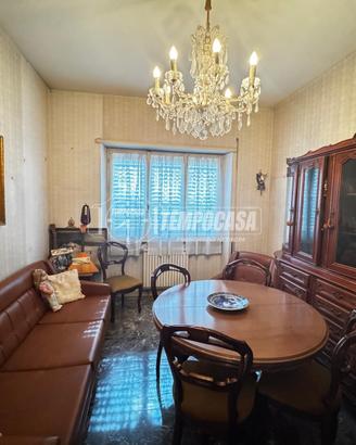 Bilocale Luminoso con Doppi Balconi